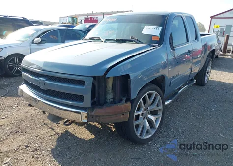 2007 Chevrolet Silverado C1500 из США, поврежденный, VIN 1GCEC19C17Z577660